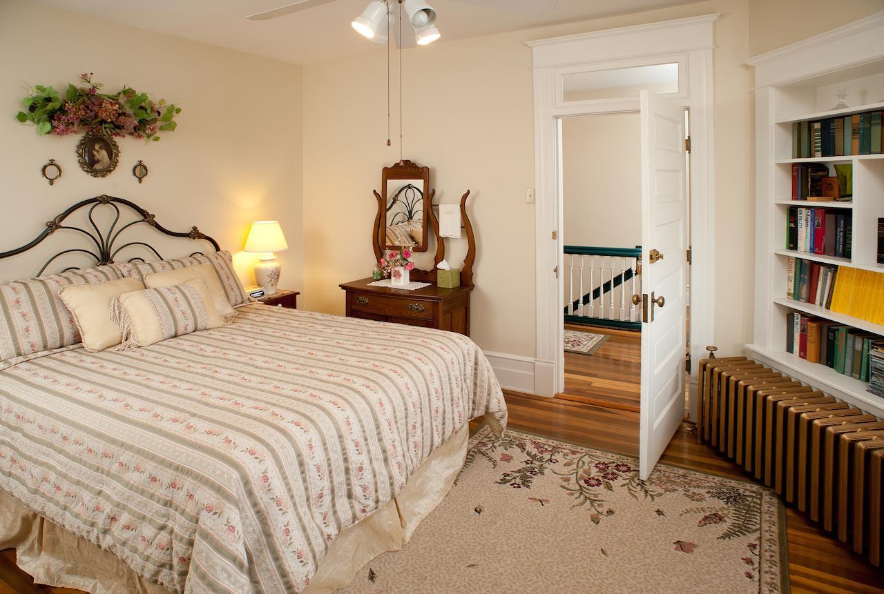 The Historic Morris Harvey House Bed and Breakfast Fayetteville Habitación foto